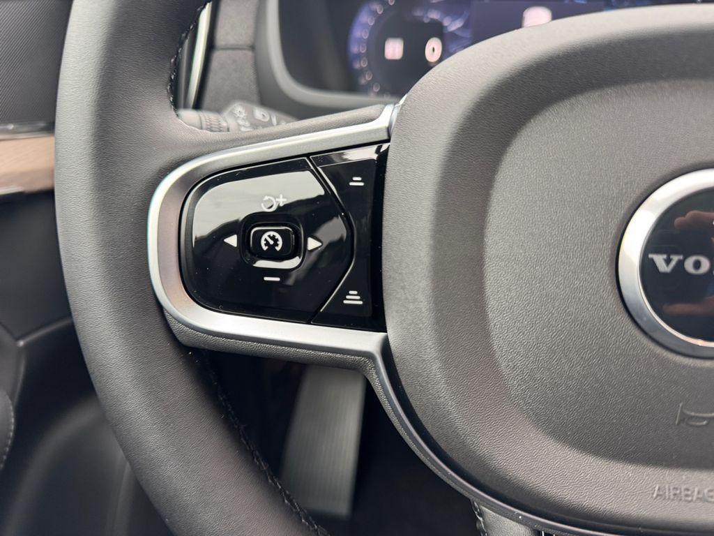 new 2026 Volvo XC90 car, priced at $71,949