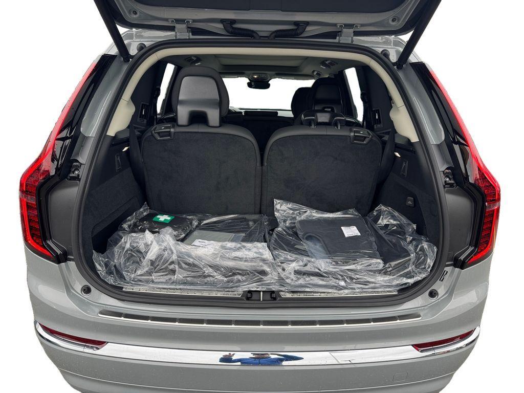 new 2026 Volvo XC90 car, priced at $71,949