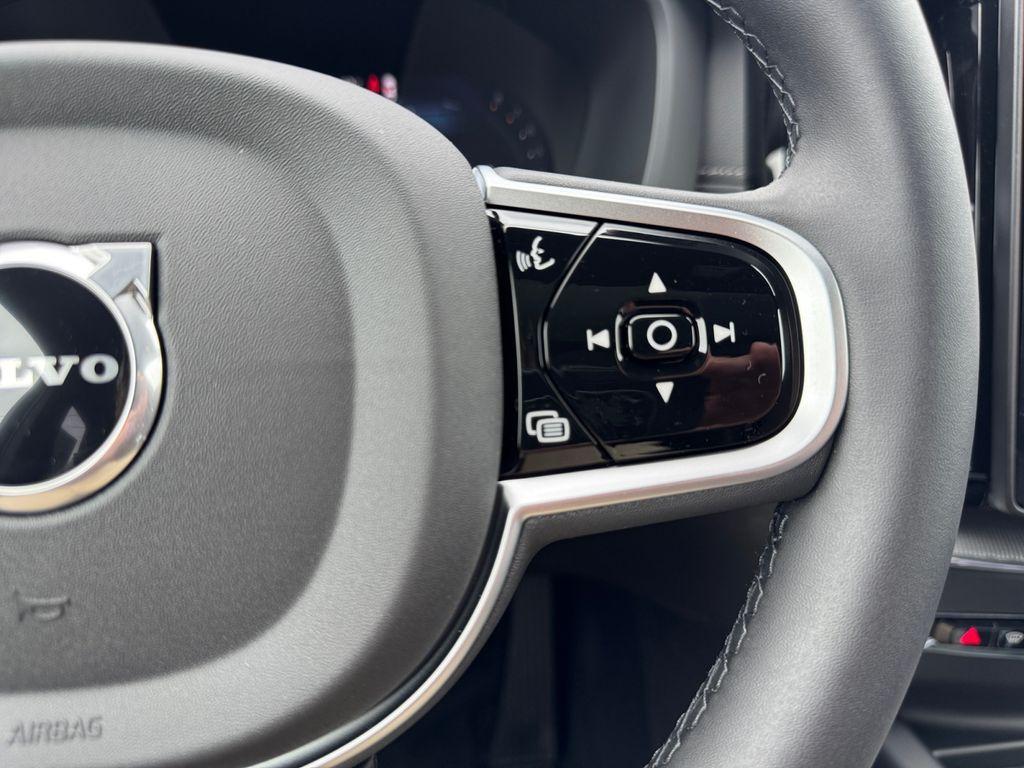 new 2026 Volvo XC60 car, priced at $64,609