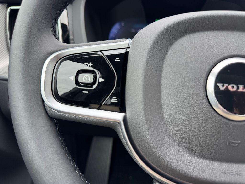 new 2026 Volvo XC60 car, priced at $64,609