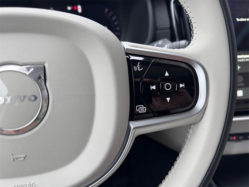 new 2026 Volvo XC90 car, priced at $80,774