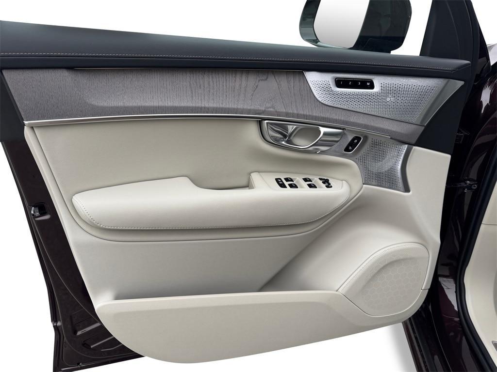 new 2026 Volvo XC90 car, priced at $80,774
