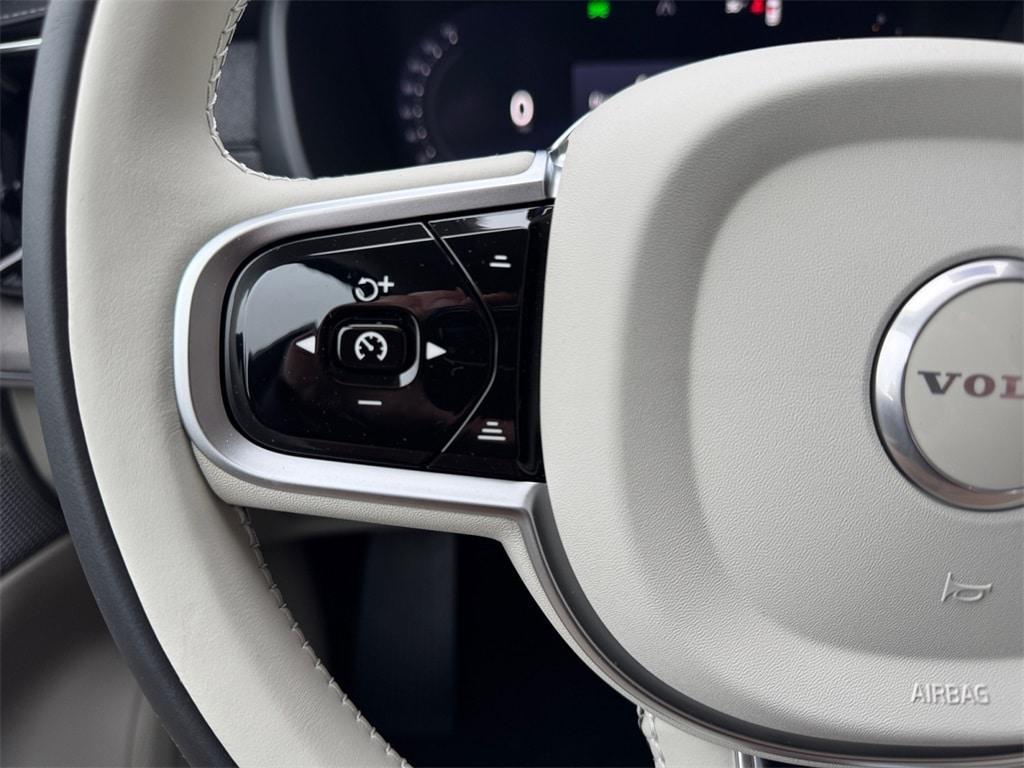 new 2026 Volvo XC90 car, priced at $80,774