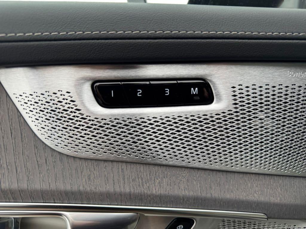 new 2026 Volvo XC90 car, priced at $80,774