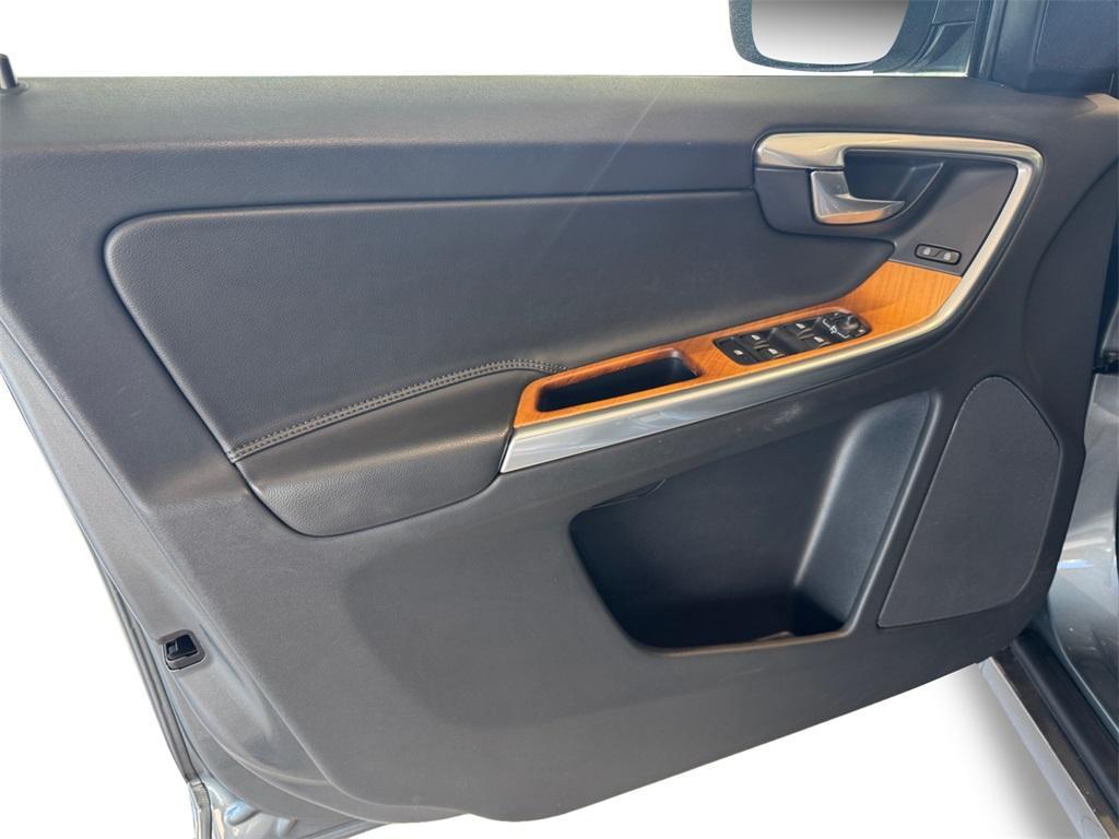 used 2017 Volvo XC60 car, priced at $17,856