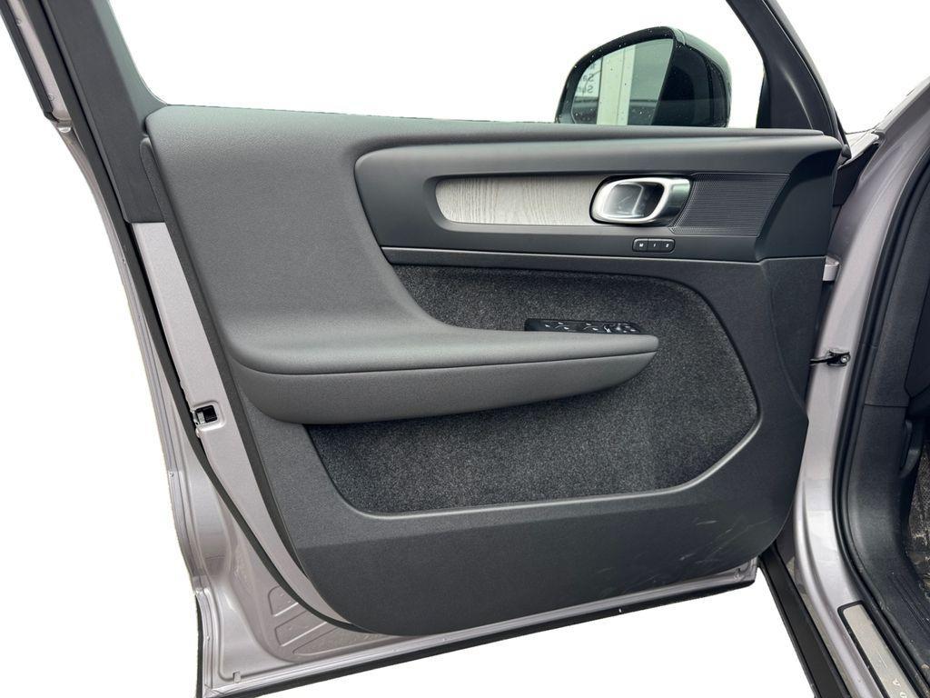 new 2026 Volvo XC40 car, priced at $50,699