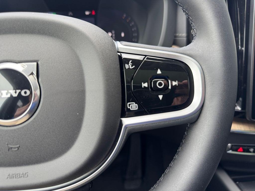 new 2026 Volvo XC60 car, priced at $64,484