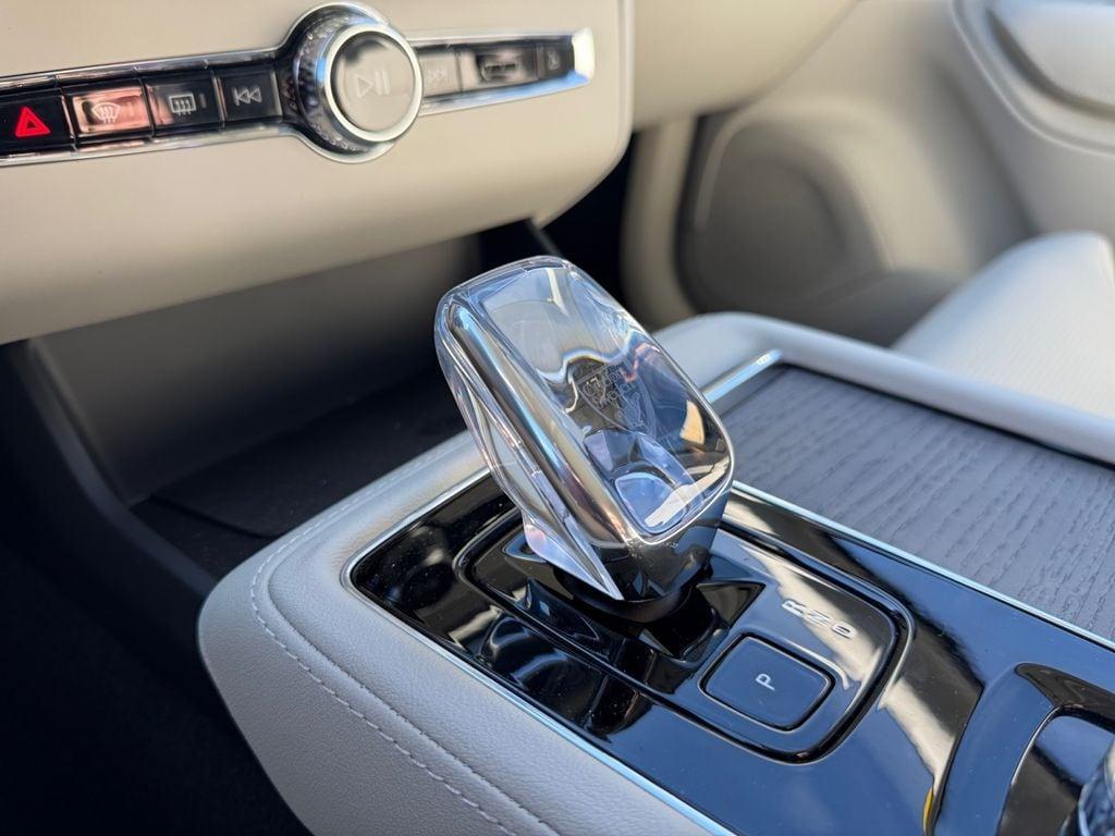 new 2025 Volvo XC90 car, priced at $76,504