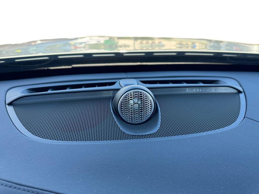 new 2025 Volvo XC90 car, priced at $76,504