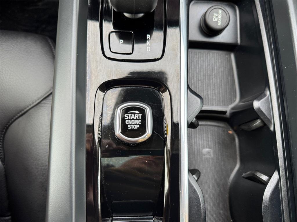 used 2023 Volvo XC60 car, priced at $31,849