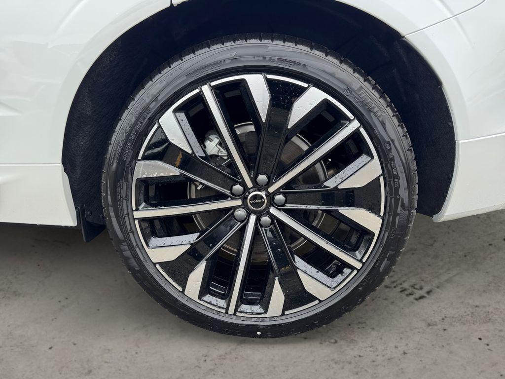 new 2026 Volvo XC60 car, priced at $71,294