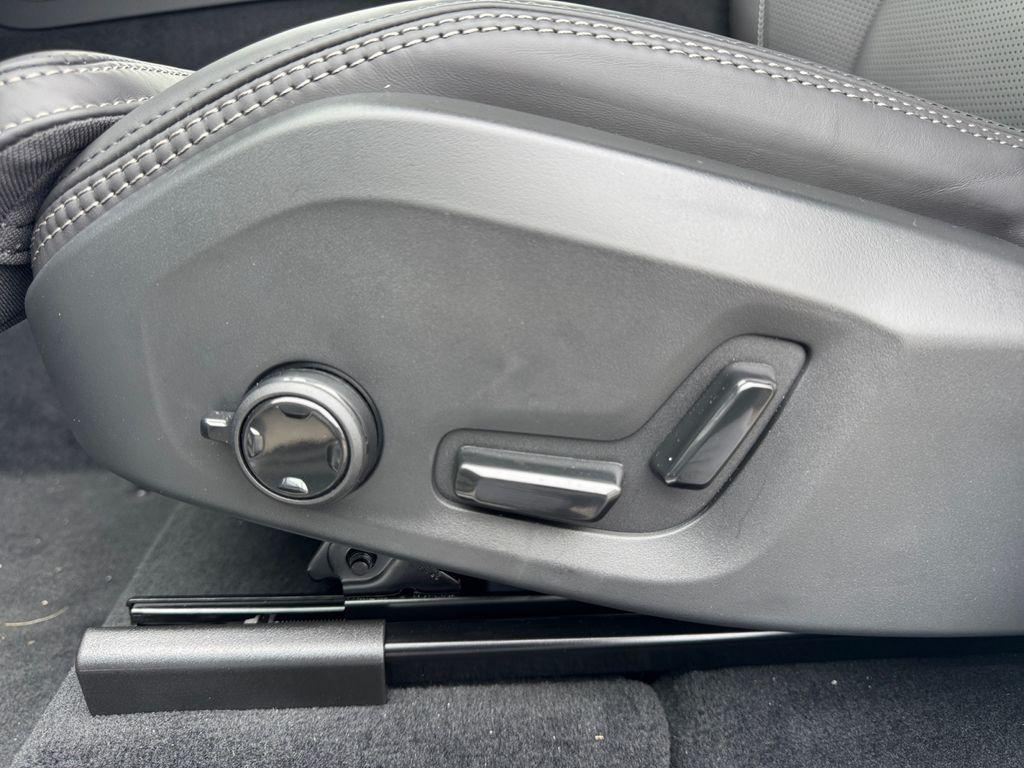 new 2026 Volvo XC60 car, priced at $71,294