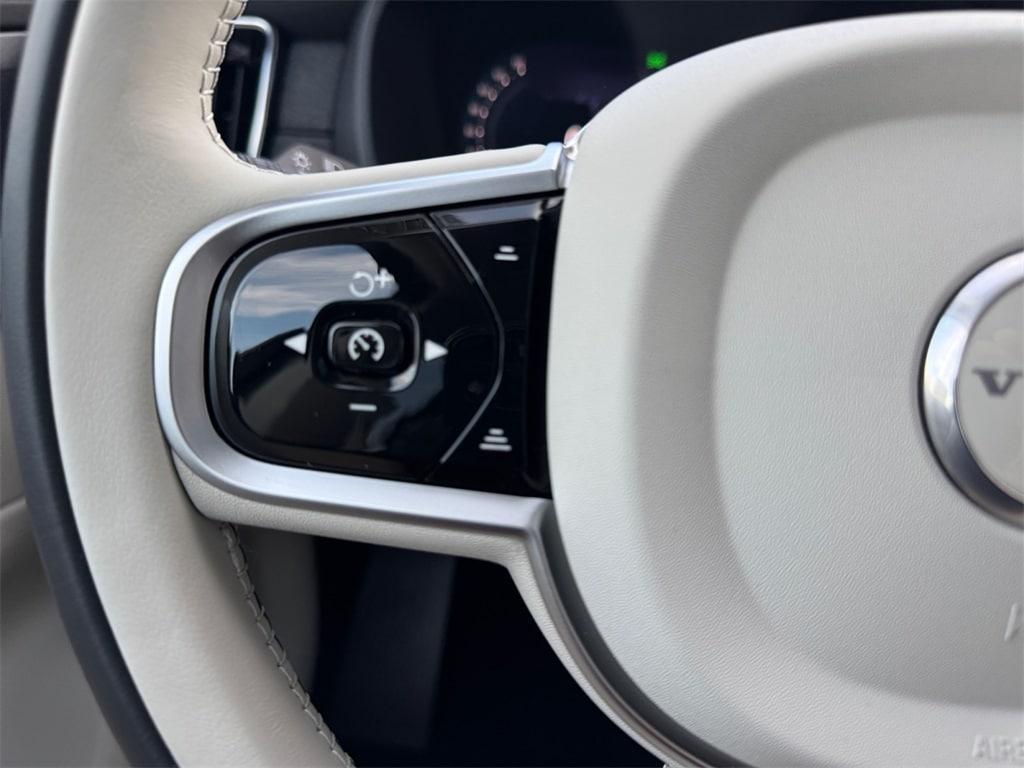 new 2026 Volvo XC90 Plug-In Hybrid car, priced at $86,174