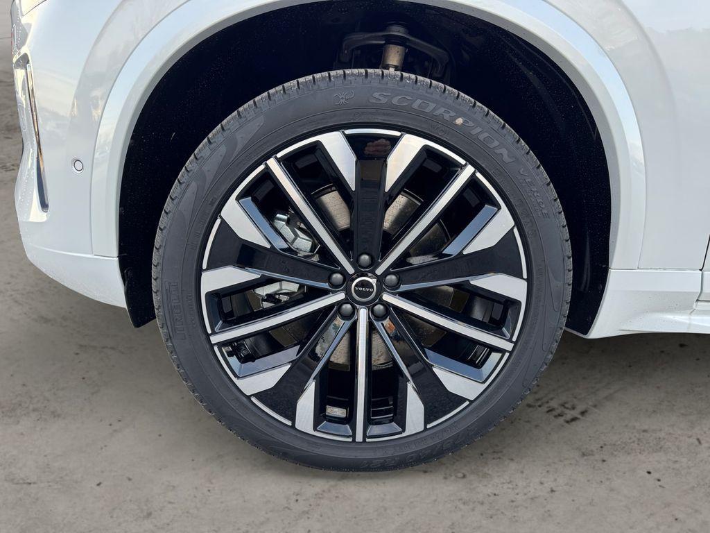 new 2026 Volvo XC90 Plug-In Hybrid car, priced at $86,174