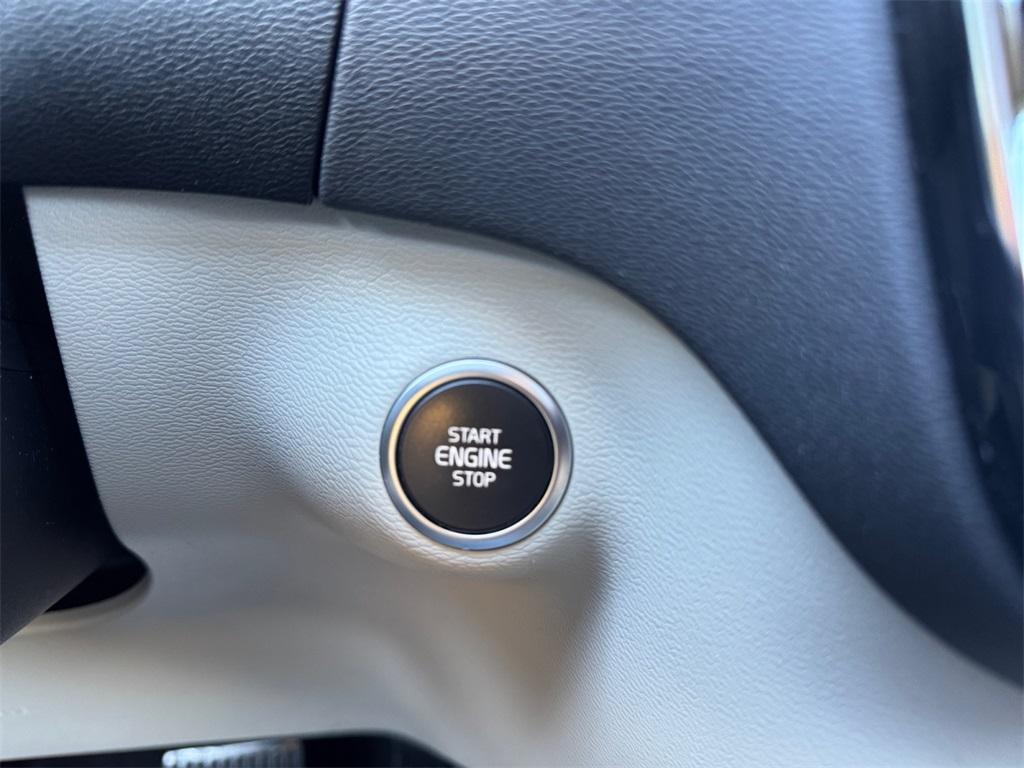 used 2019 Volvo XC40 car, priced at $20,868