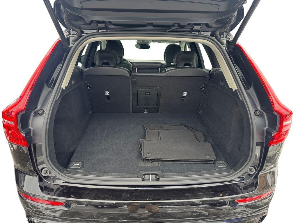 used 2025 Volvo XC60 car, priced at $35,768