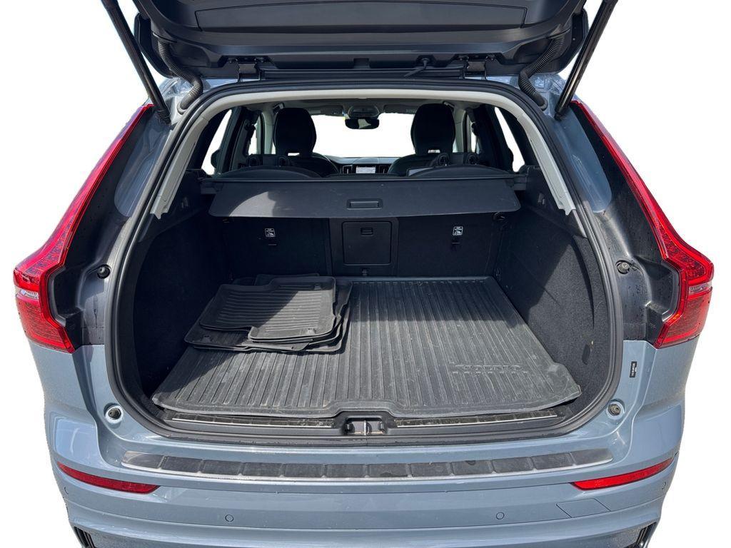 used 2024 Volvo XC60 car, priced at $37,685