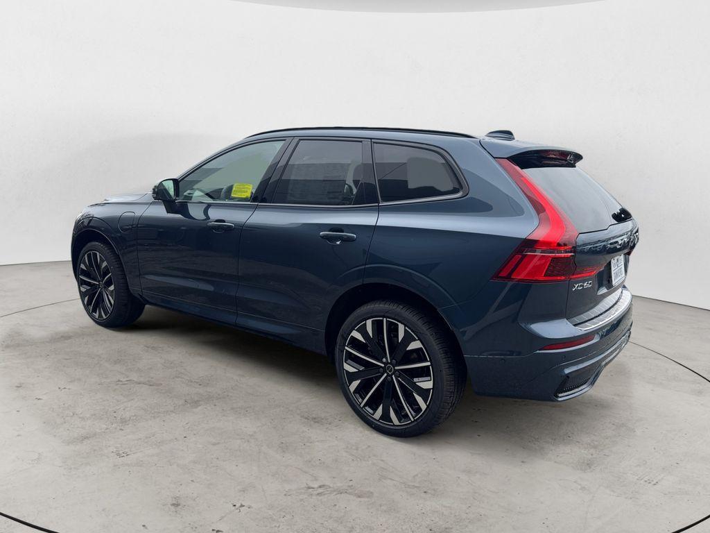 new 2026 Volvo XC60 Plug-In Hybrid car, priced at $76,289