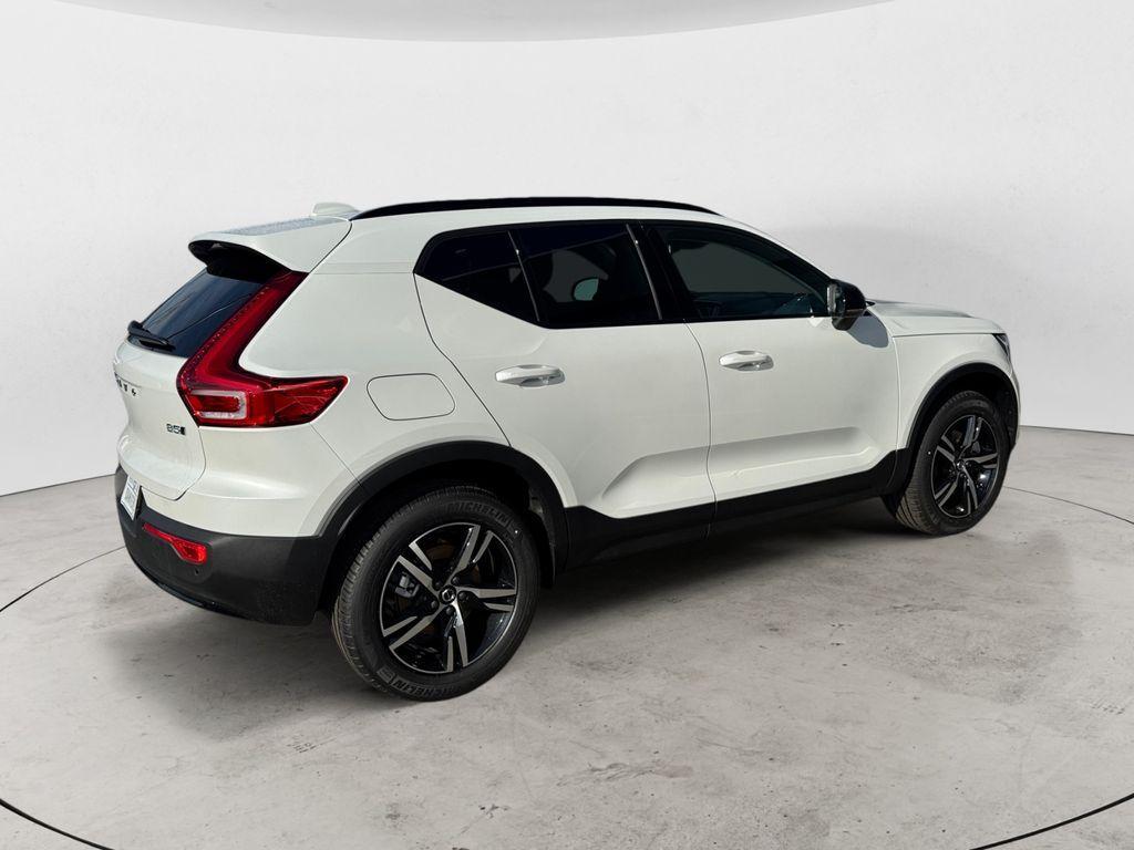 new 2026 Volvo XC40 car, priced at $47,194