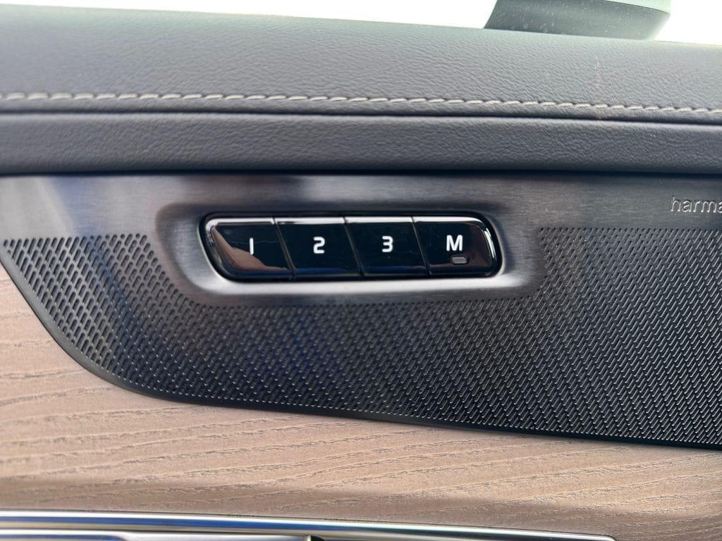 new 2026 Volvo XC90 car, priced at $75,174