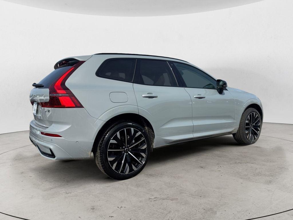 new 2026 Volvo XC60 car, priced at $64,484