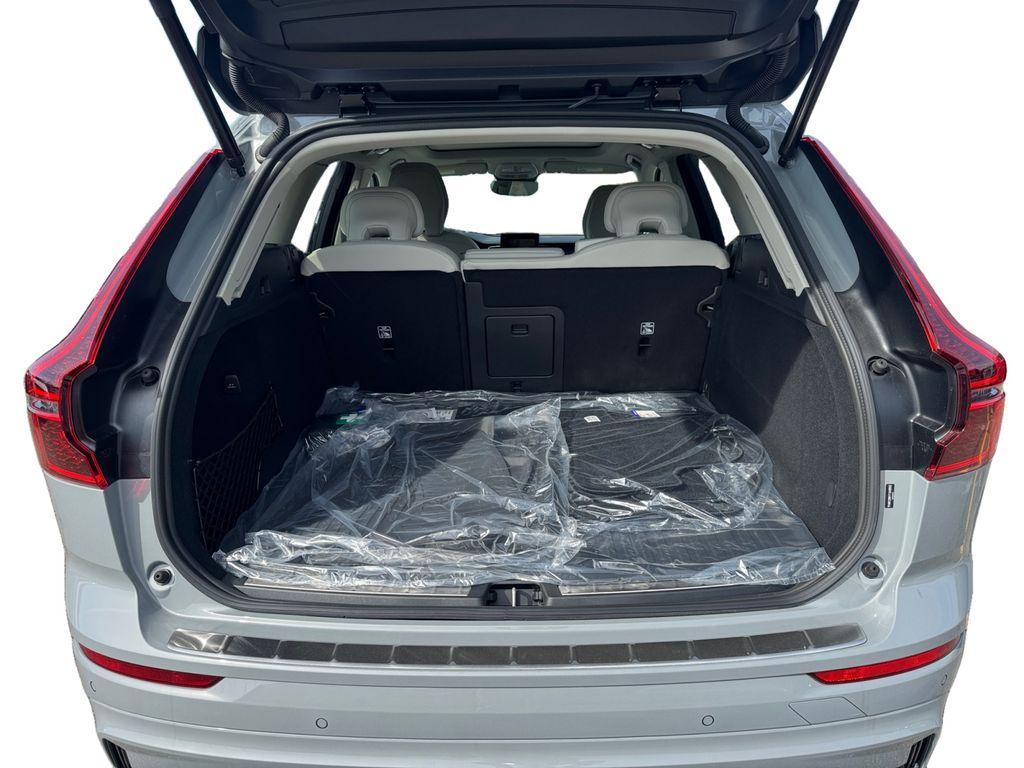 new 2026 Volvo XC60 car, priced at $64,484