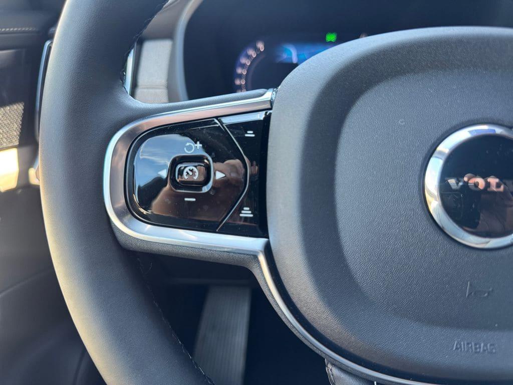 new 2026 Volvo XC90 Plug-In Hybrid car, priced at $83,429