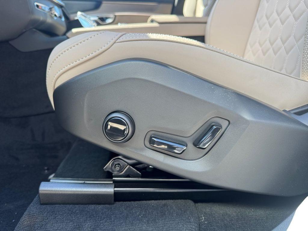new 2026 Volvo XC90 Plug-In Hybrid car, priced at $83,429