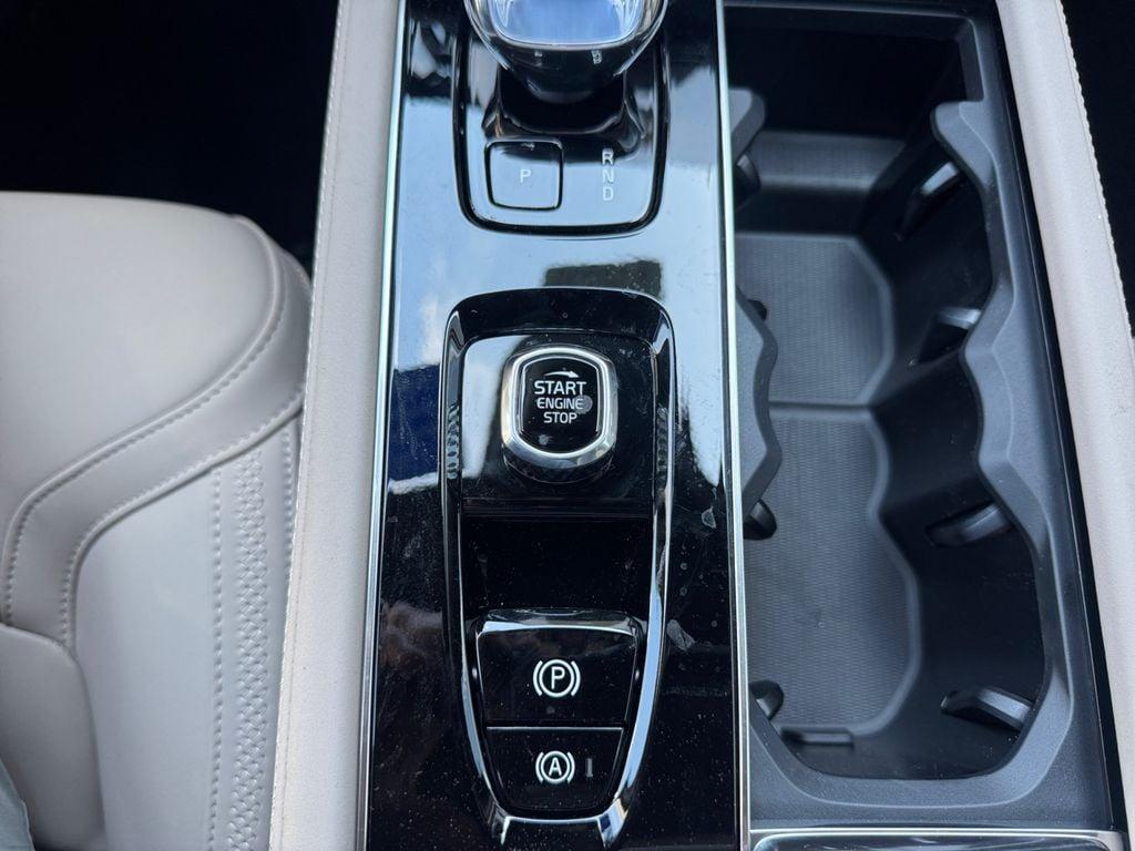 new 2026 Volvo XC90 Plug-In Hybrid car, priced at $83,429