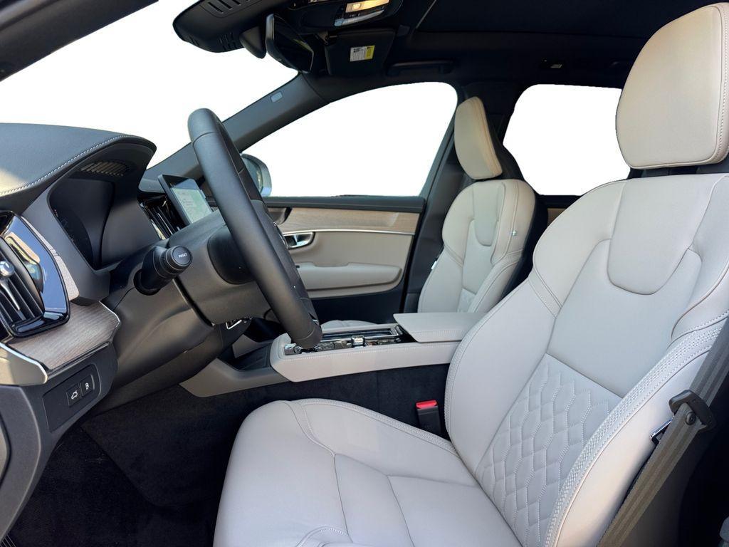 new 2026 Volvo XC90 Plug-In Hybrid car, priced at $83,429