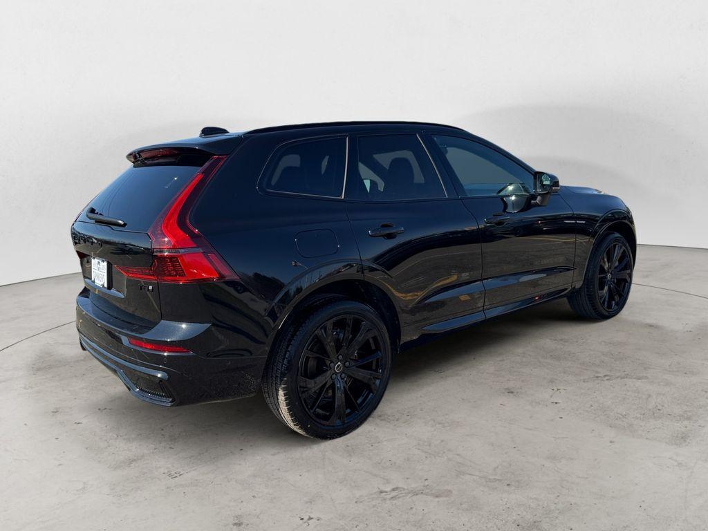 new 2026 Volvo XC60 Plug-In Hybrid car, priced at $76,169