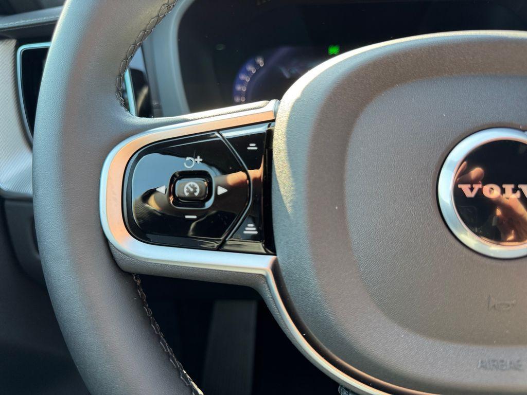 new 2026 Volvo XC60 Plug-In Hybrid car, priced at $76,169
