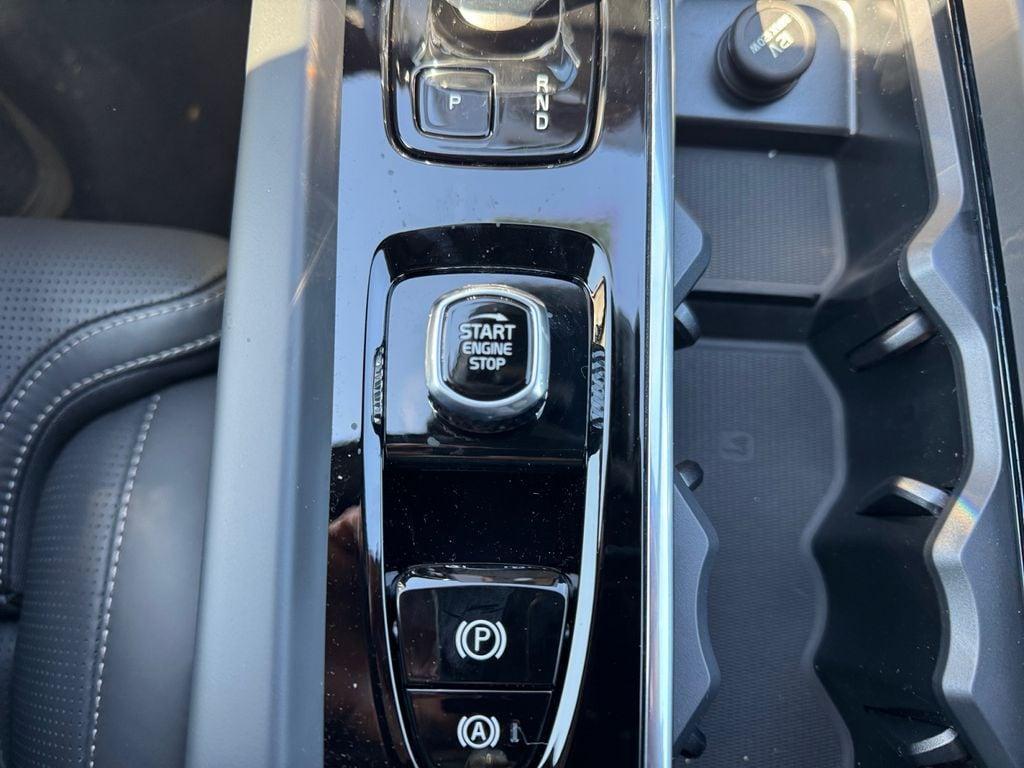 new 2026 Volvo XC60 Plug-In Hybrid car, priced at $76,169