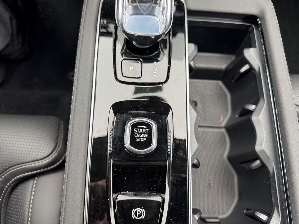 new 2026 Volvo XC90 car, priced at $77,624