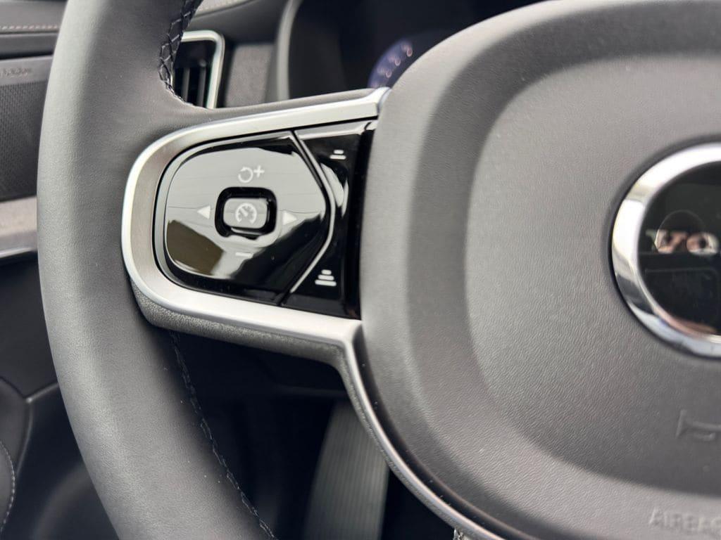new 2026 Volvo XC90 car, priced at $77,624