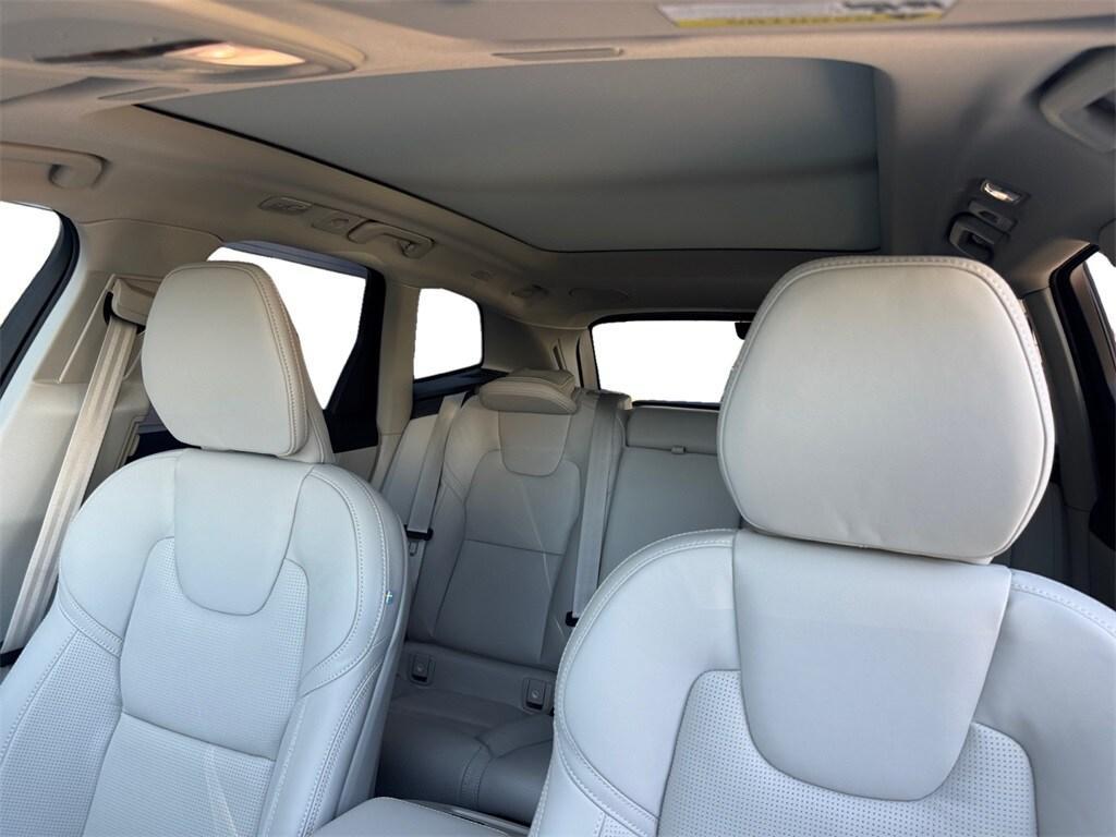 new 2026 Volvo XC60 Plug-In Hybrid car, priced at $82,669