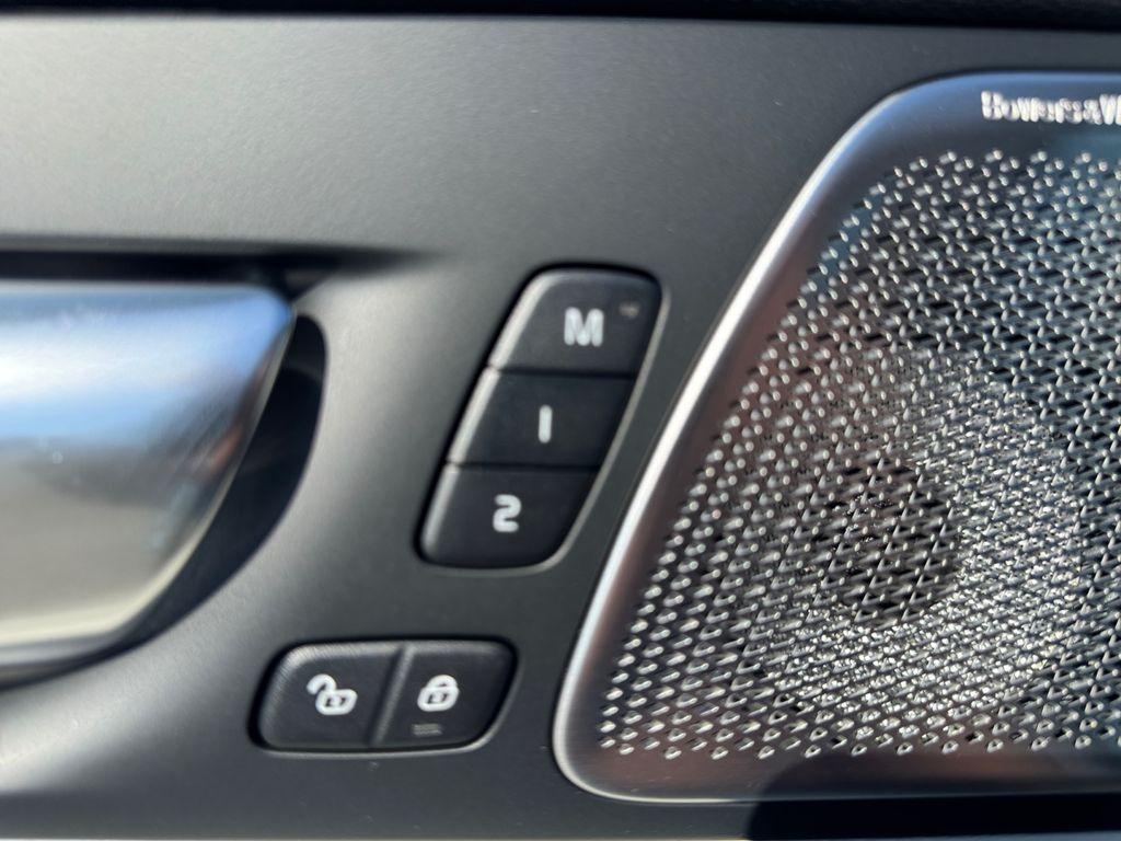 new 2026 Volvo XC60 Plug-In Hybrid car, priced at $82,669