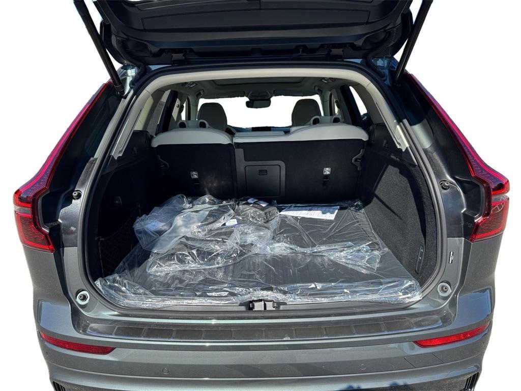 new 2026 Volvo XC60 Plug-In Hybrid car, priced at $82,669