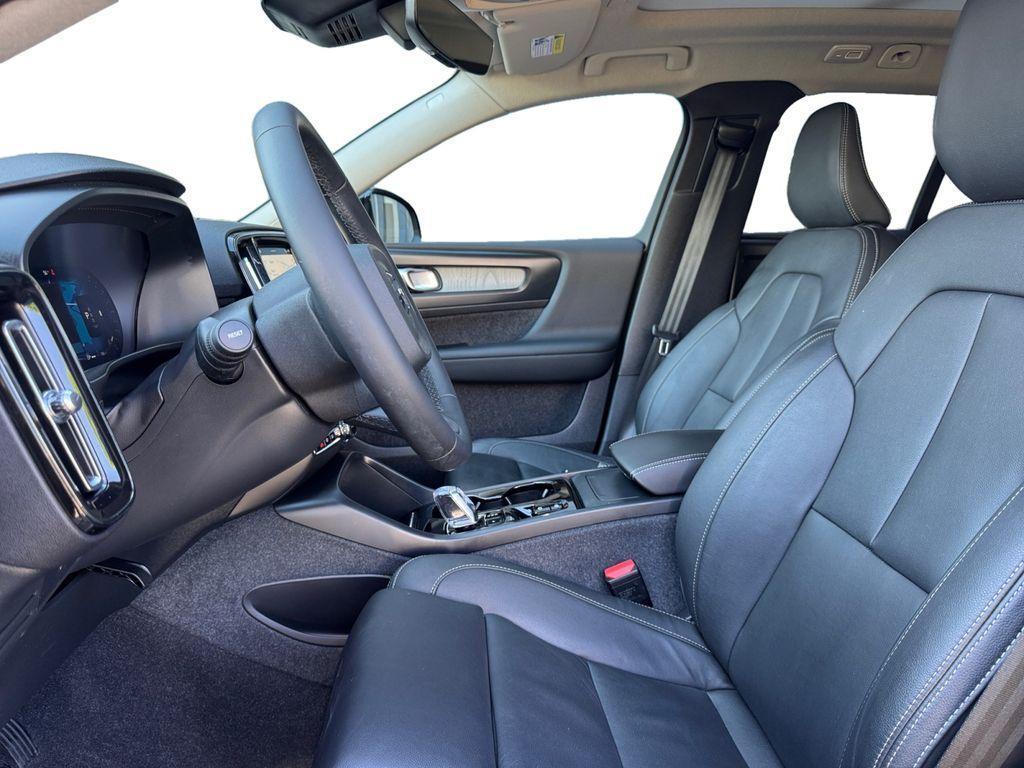 used 2024 Volvo XC40 car, priced at $31,837