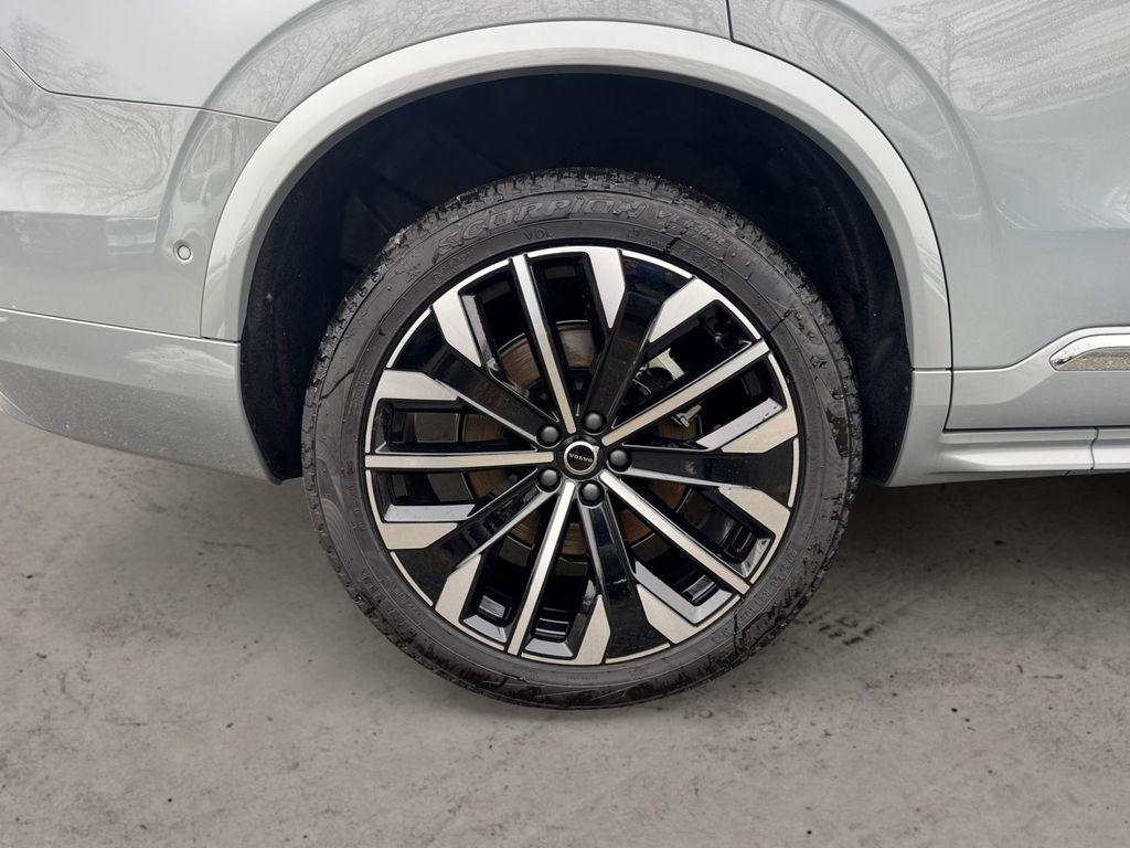 new 2026 Volvo XC90 car, priced at $75,704