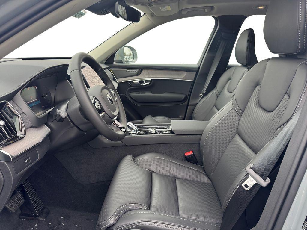 new 2026 Volvo XC90 car, priced at $75,704