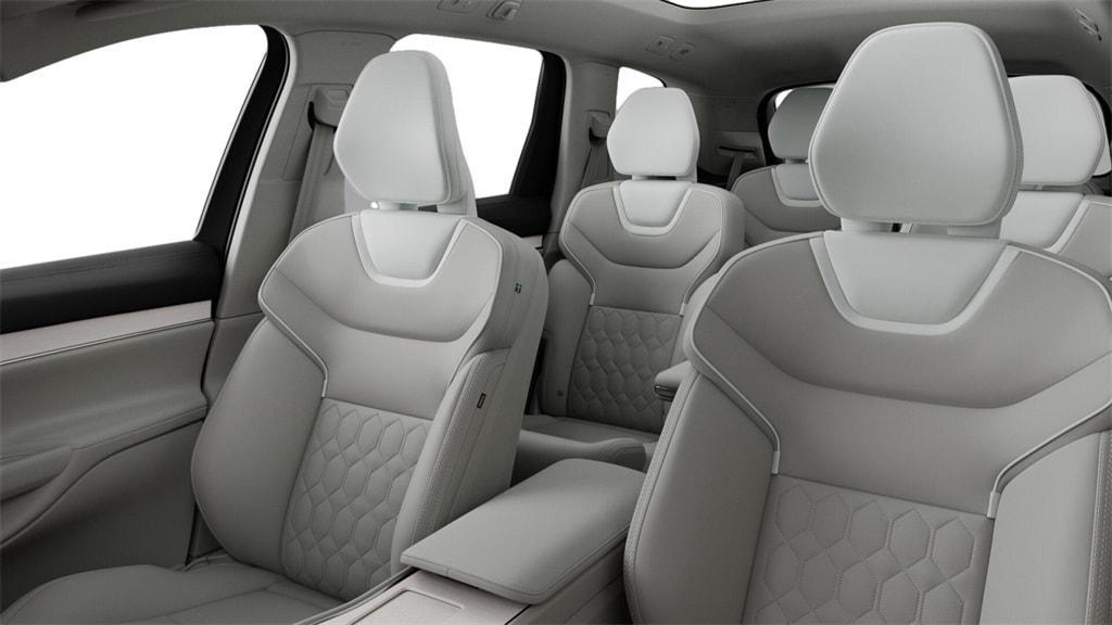 new 2025 Volvo EX90 car, priced at $89,374