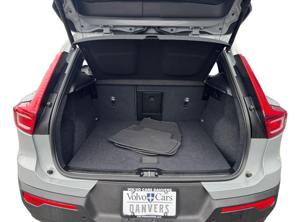 used 2025 Volvo XC40 car, priced at $33,844