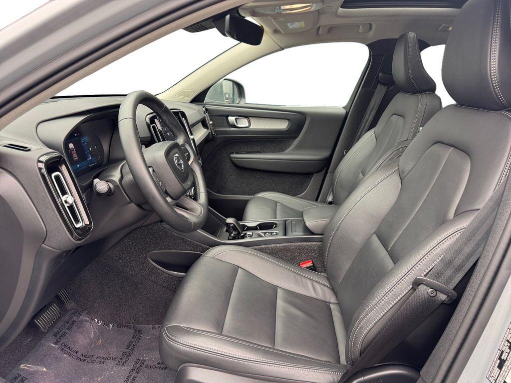used 2025 Volvo XC40 car, priced at $33,844
