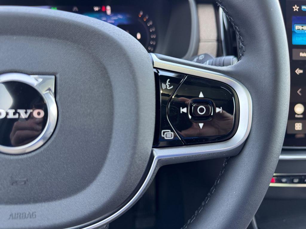 new 2026 Volvo XC90 car, priced at $69,129