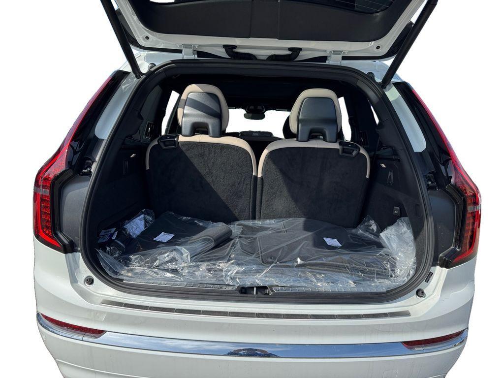 new 2026 Volvo XC90 car, priced at $69,129