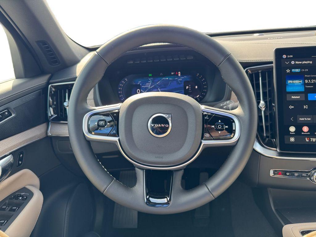 new 2026 Volvo XC90 car, priced at $69,129