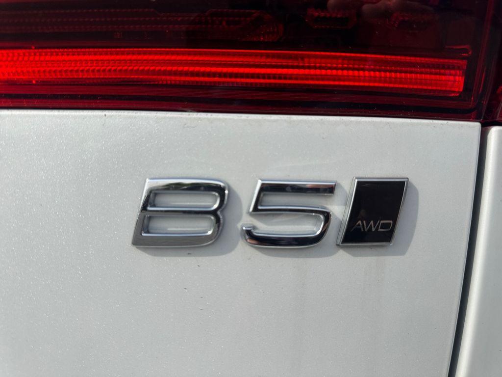 new 2026 Volvo XC60 car, priced at $58,534
