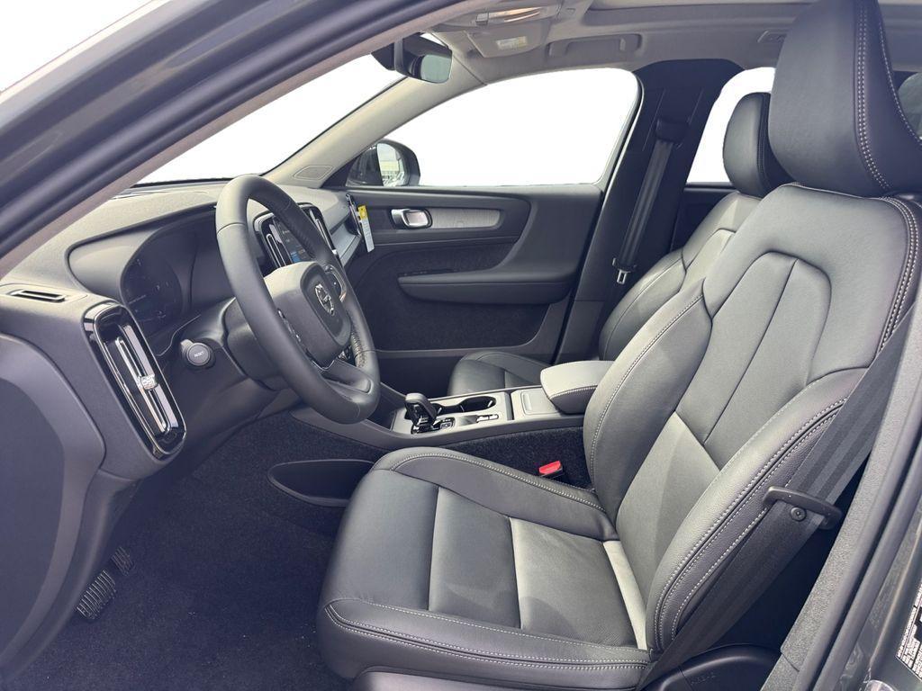 new 2026 Volvo XC40 car, priced at $47,524