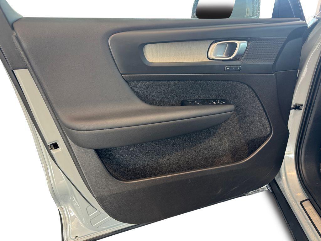 used 2025 Volvo XC40 car, priced at $32,656